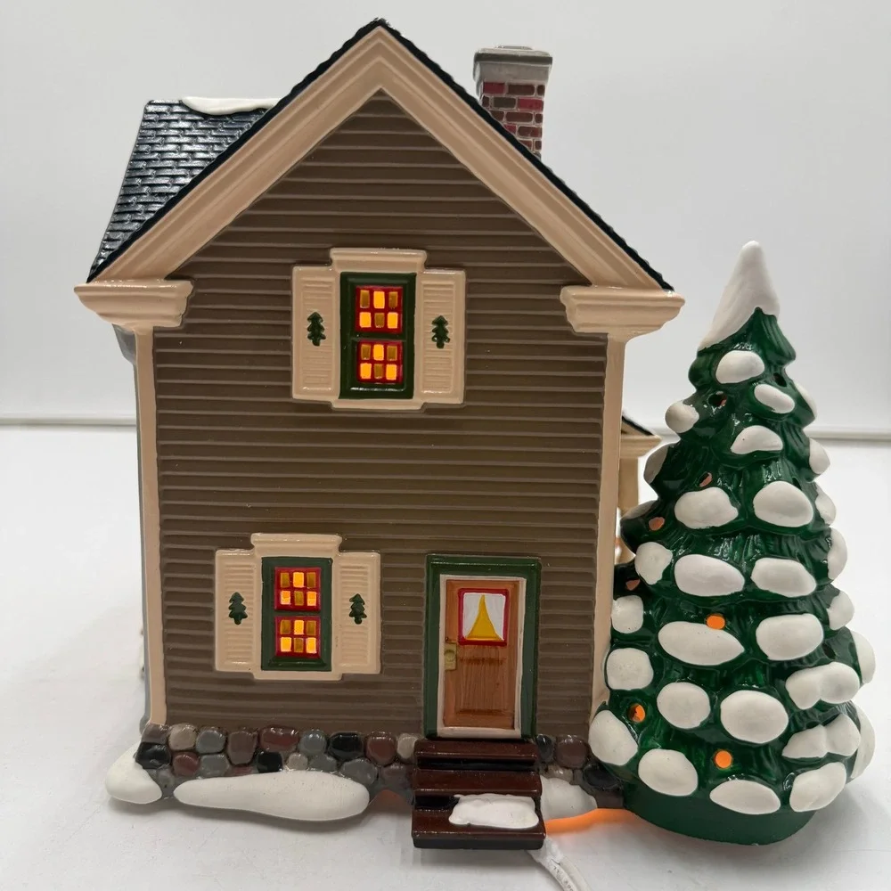 Department 56 Snow Village Country Quilts and Pies Shop Brown Christmas House